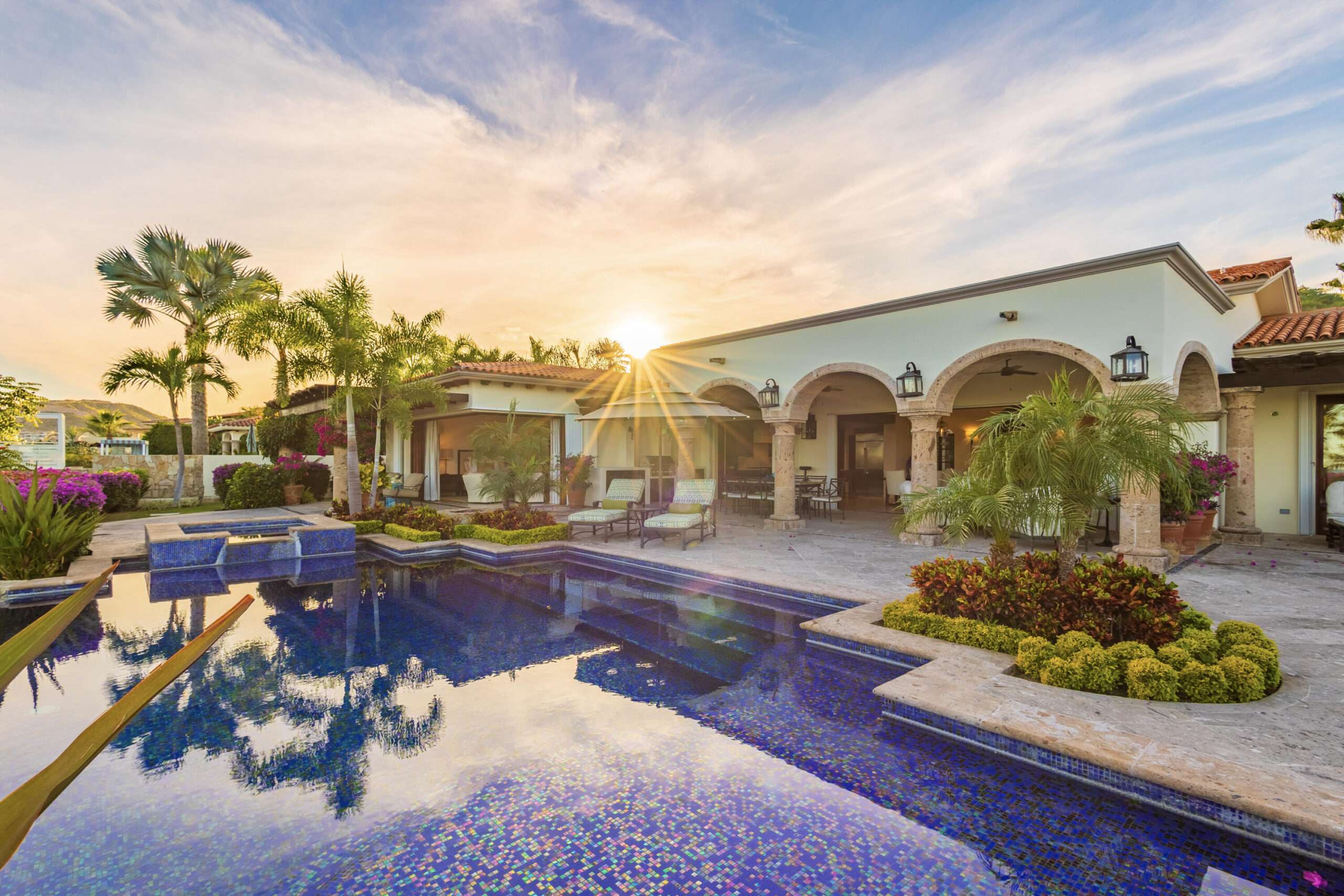 Cabo Golf Fundadores Experience the pinnacle of coastal living at Casa Bokke, a stunning contemporary estate perched directly on the 4th hole of the Jack Nicklaus Signature Ocean Course. This residence perfectly balances the lush greens of world-class golf with unobstructed, ocean for sale
